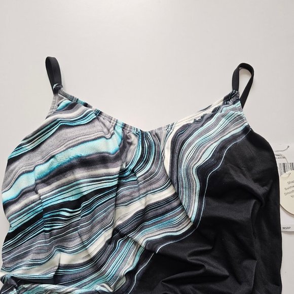 Coco Reef Contours Amaris Printed Tummy-Control One-Piece Swimsuit - Picture 6 of 10